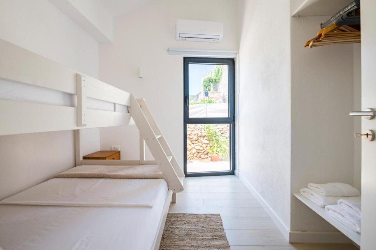 Rural House Pikola With Sea View On Vis Island Villa Komiza Exterior photo